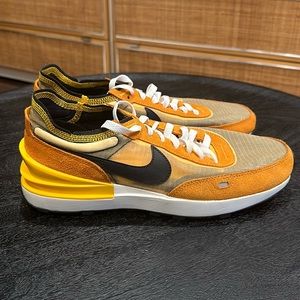 2021 Nike Waffle SE University Gold Sunset Sneaker